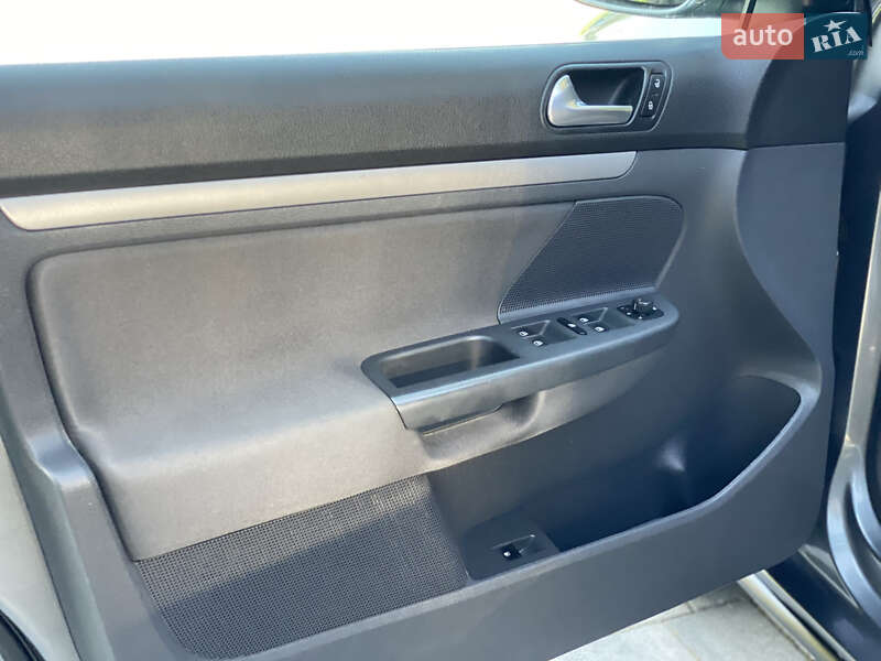 Седан Volkswagen Jetta 2007 в Старокостянтинові