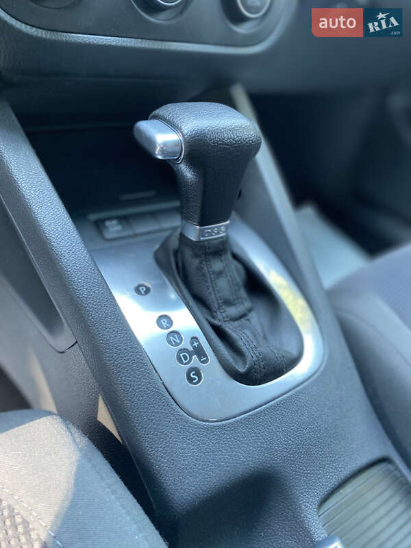 Седан Volkswagen Jetta 2007 в Старокостянтинові