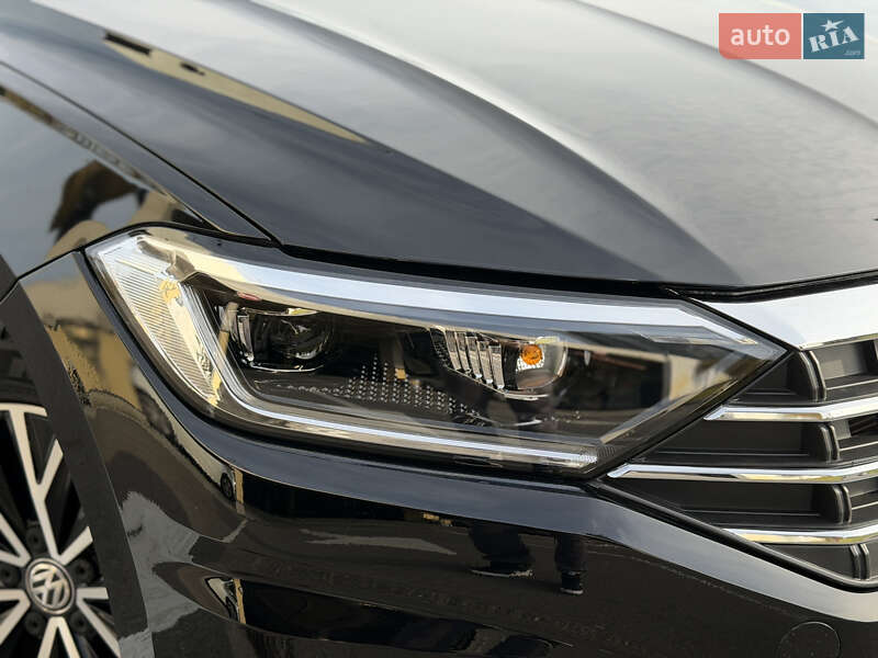 Седан Volkswagen Jetta 2021 в Києві