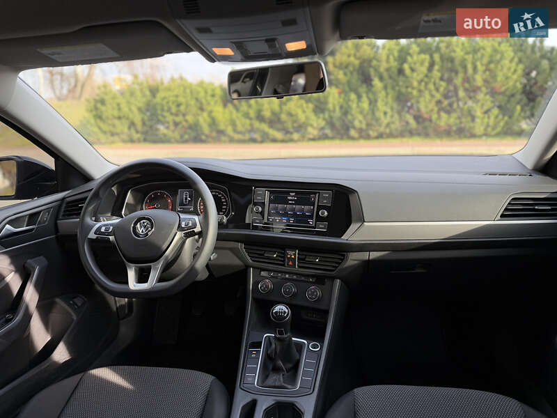 Седан Volkswagen Jetta 2021 в Києві