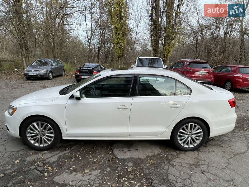 Седан Volkswagen Jetta 2012 в Києві