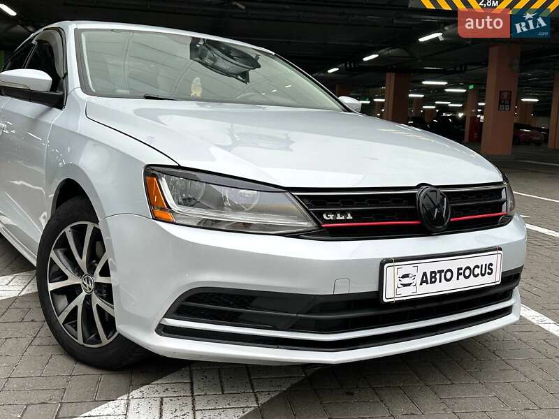 Седан Volkswagen Jetta 2016 в Києві