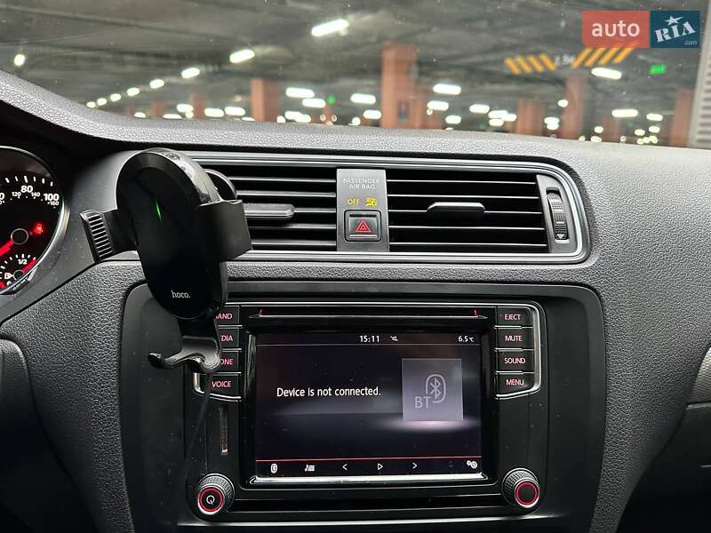 Седан Volkswagen Jetta 2016 в Києві