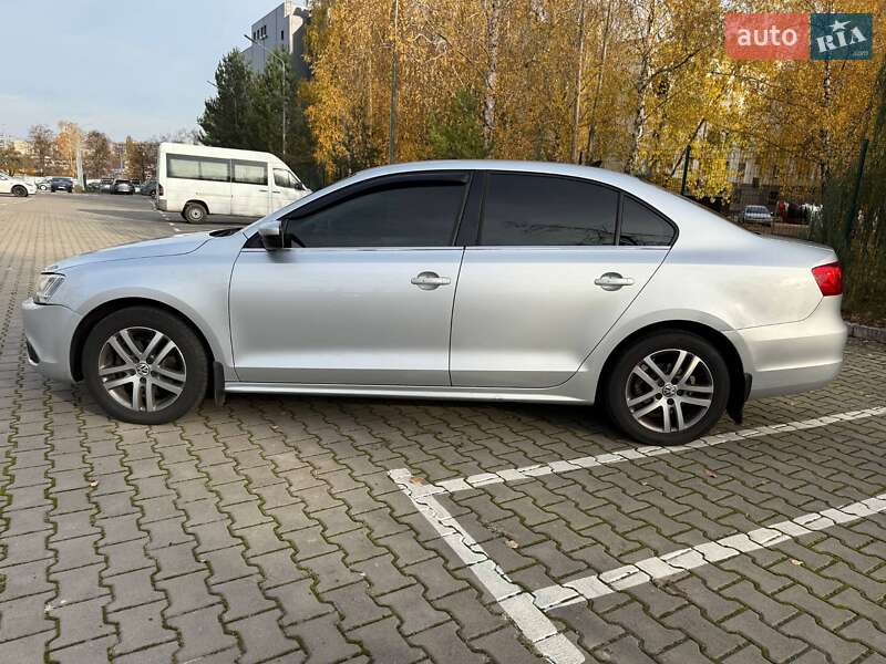 Седан Volkswagen Jetta 2011 в Киеве фото 9 Седан Volkswagen Jetta 2011 в Киеве