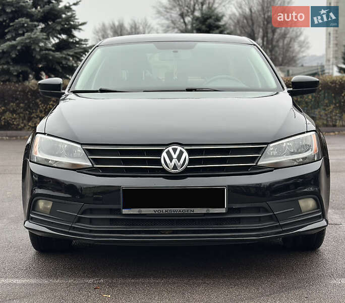 Седан Volkswagen Jetta 2017 в Дніпрі