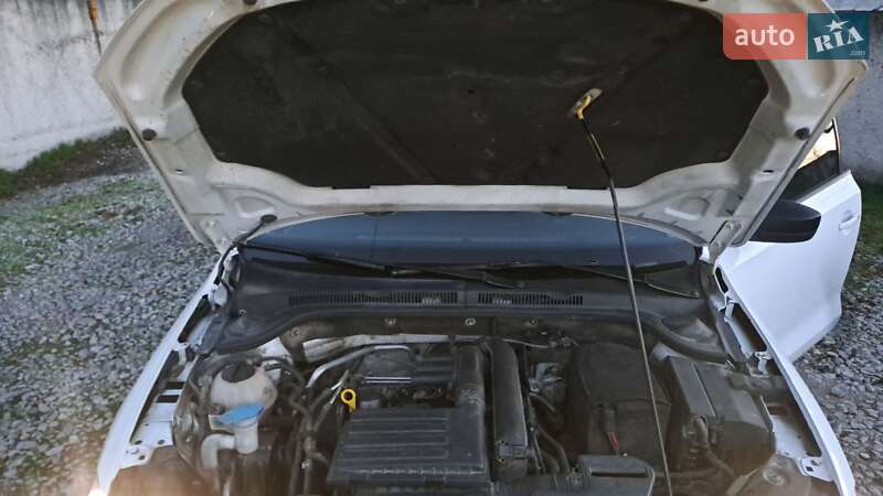 Седан Volkswagen Jetta 2016 в Запоріжжі