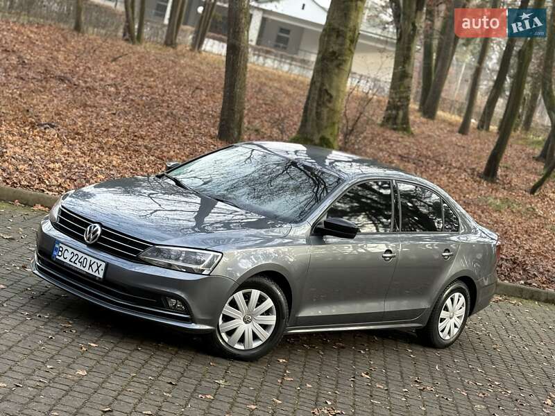 Седан Volkswagen Jetta 2015 в Львове фото 49 Седан Volkswagen Jetta 2015 в Львове
