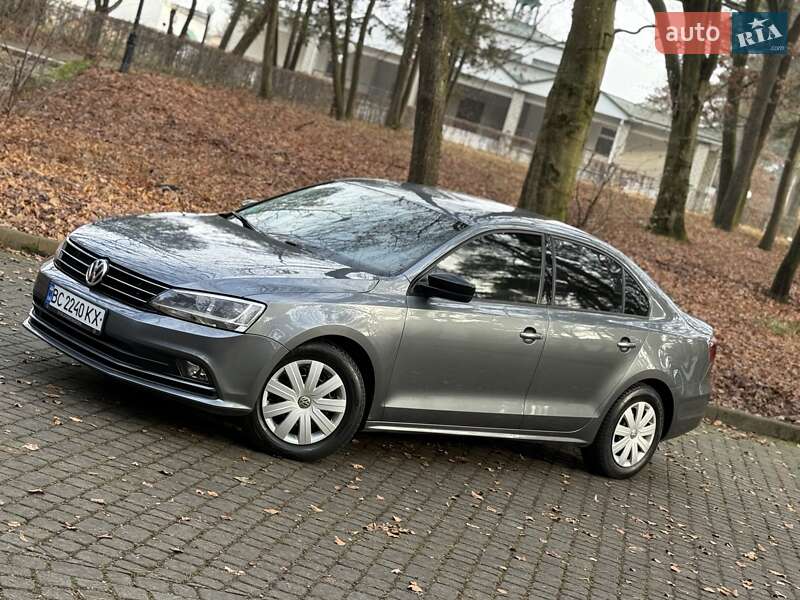 Седан Volkswagen Jetta 2015 в Львове фото 52 Седан Volkswagen Jetta 2015 в Львове