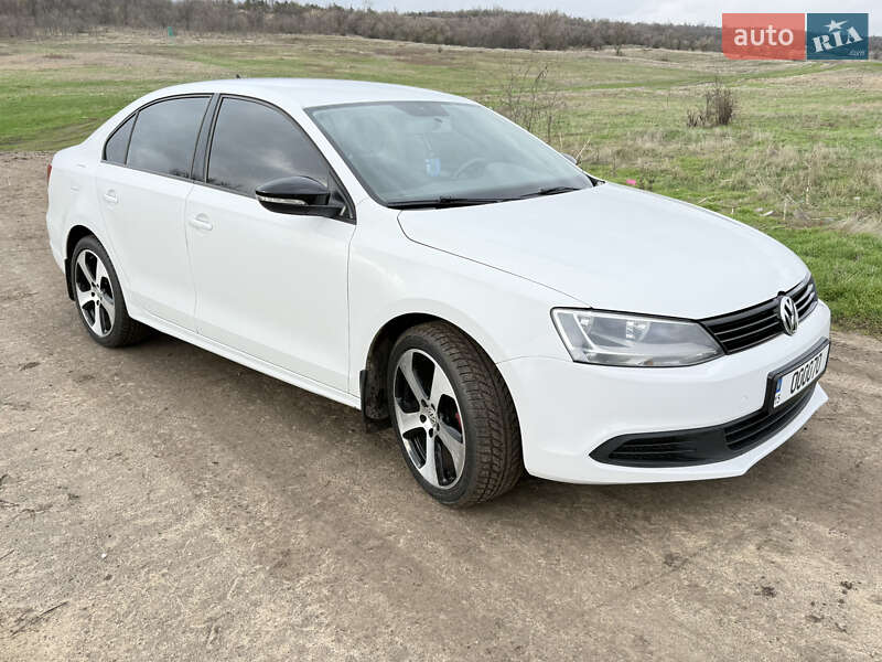 Седан Volkswagen Jetta 2014 в Веселиновому