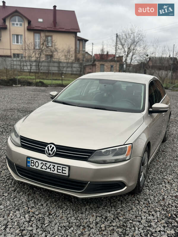 Седан Volkswagen Jetta 2012 в Хмельницькому фото 3 Седан Volkswagen Jetta 2012 в Хмельницькому