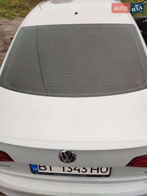 Седан Volkswagen Jetta 2017 в Зенькове