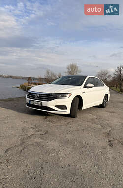 Седан Volkswagen Jetta 2018 в Дніпрі