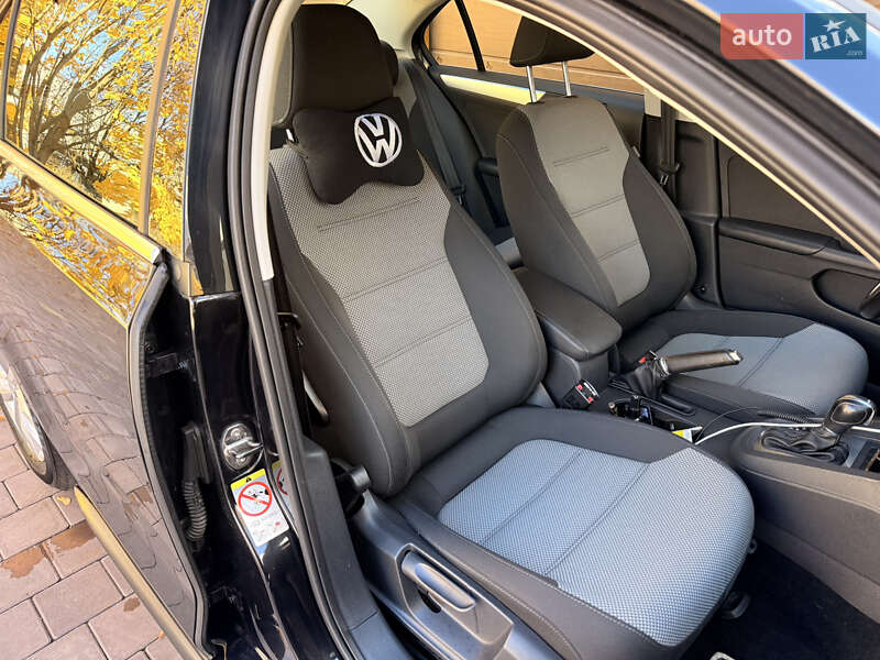 Седан Volkswagen Jetta 2013 в Тернополі фото 12 Седан Volkswagen Jetta 2013 в Тернополі