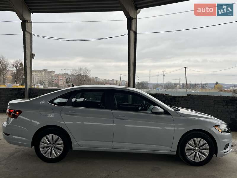 Седан Volkswagen Jetta 2018 в Вінниці