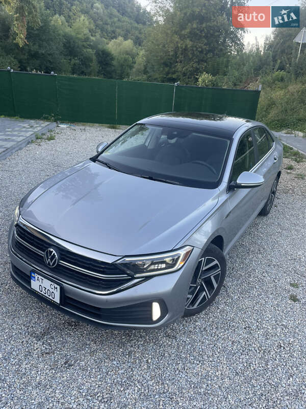 Седан Volkswagen Jetta 2023 в Надвірній
