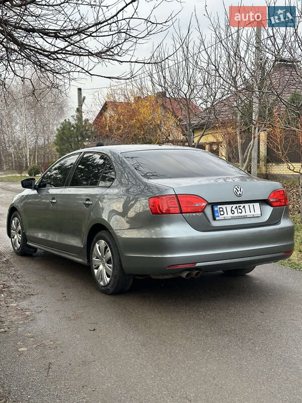 Седан Volkswagen Jetta 2011 в Полтаве