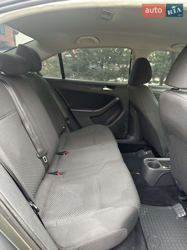 Седан Volkswagen Jetta 2011 в Полтаве