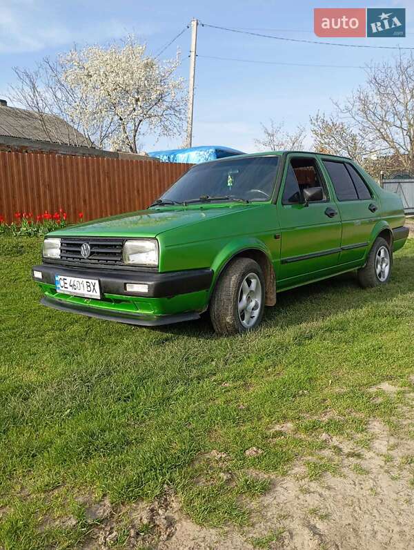 Седан Volkswagen Jetta 1985 в Чернівцях