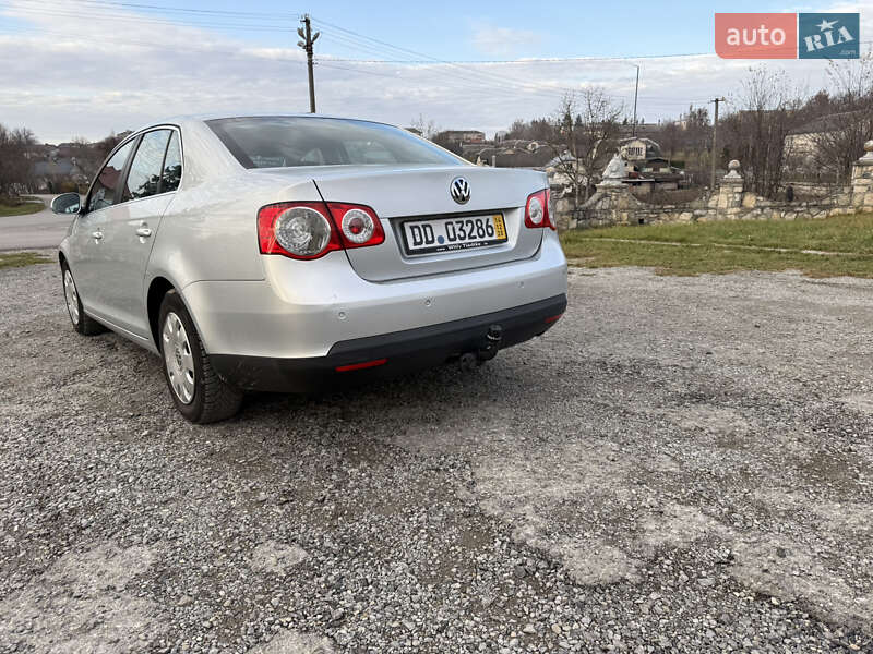 Седан Volkswagen Jetta 2008 в Борщеві