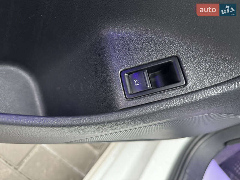 Седан Volkswagen Jetta 2017 в Днепре фото 19 Седан Volkswagen Jetta 2017 в Днепре