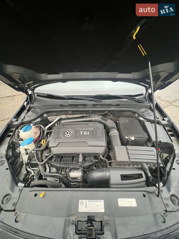 Седан Volkswagen Jetta 2017 в Харькове