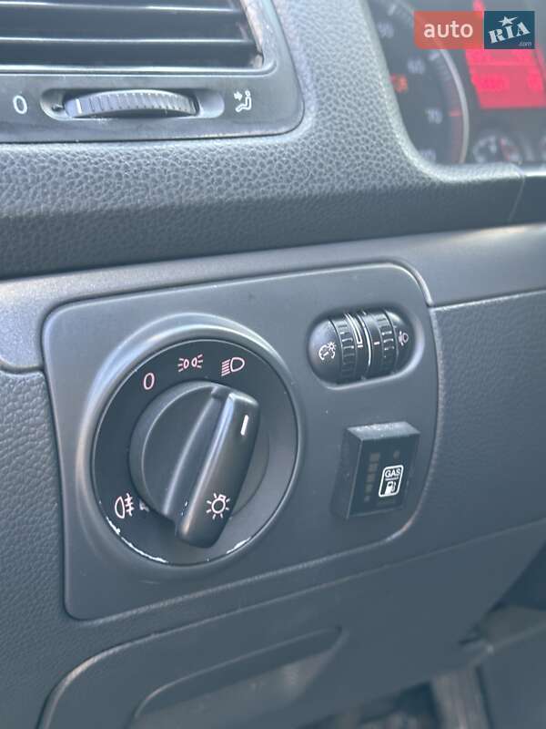 Седан Volkswagen Jetta 2005 в Сумах