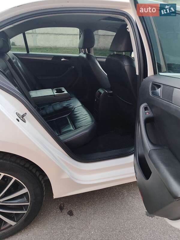 Седан Volkswagen Jetta 2012 в Кропивницькому