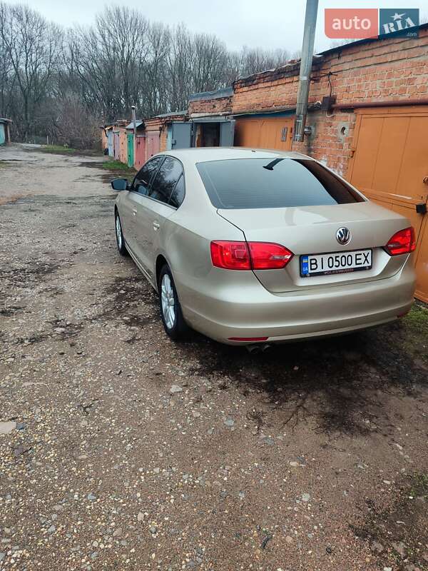 Седан Volkswagen Jetta 2012 в Лубнах