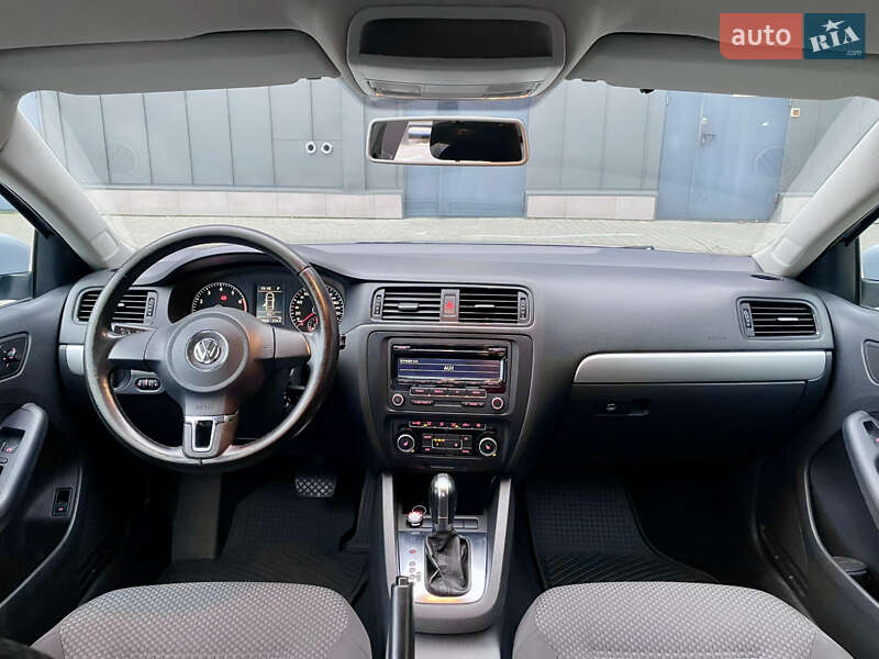 Седан Volkswagen Jetta 2012 в Киеве