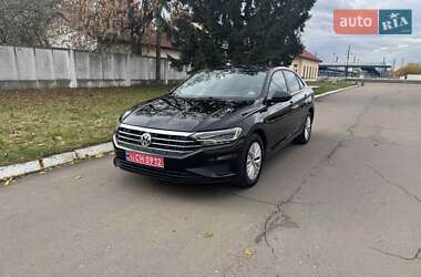 Седан Volkswagen Jetta 2020 в Львове