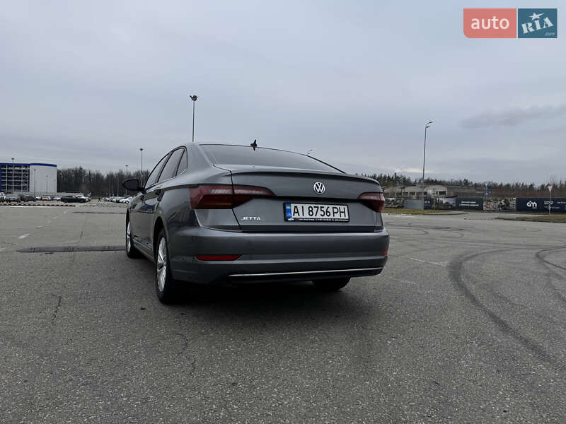 Седан Volkswagen Jetta 2019 в Киеве