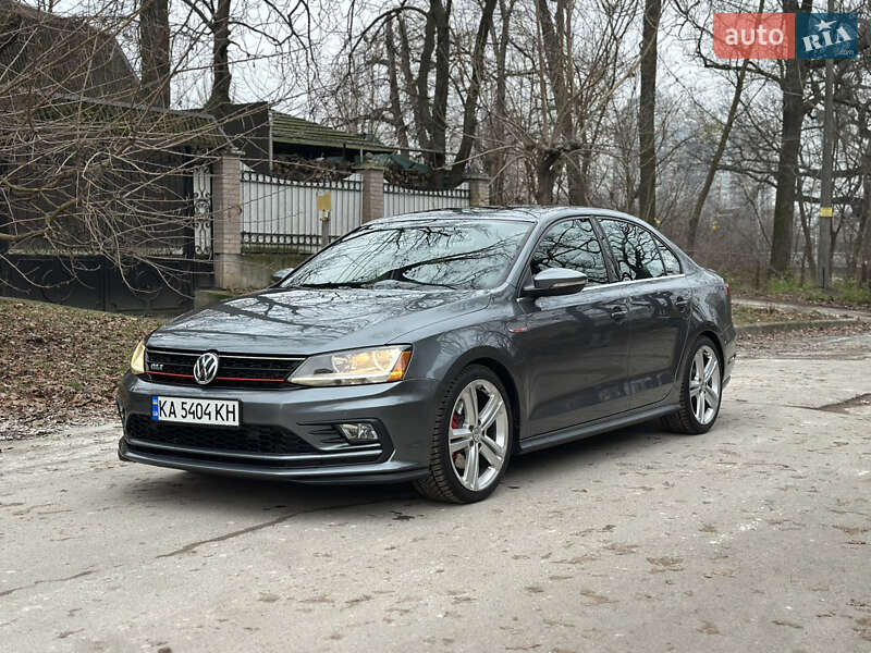 Седан Volkswagen Jetta 2017 в Києві