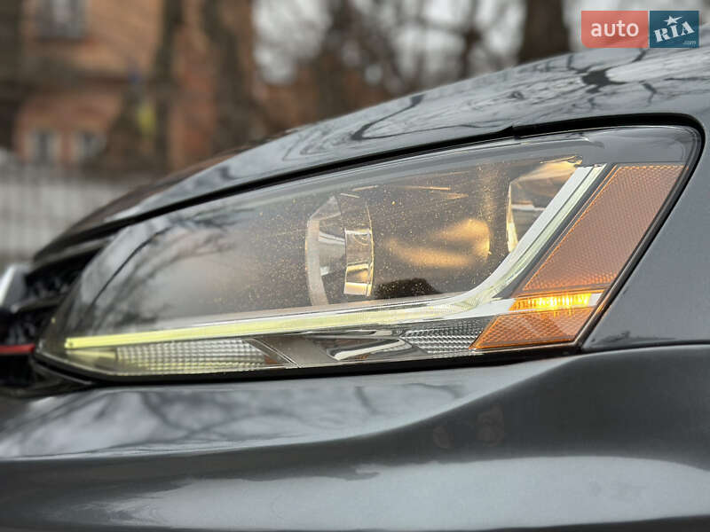 Седан Volkswagen Jetta 2017 в Києві