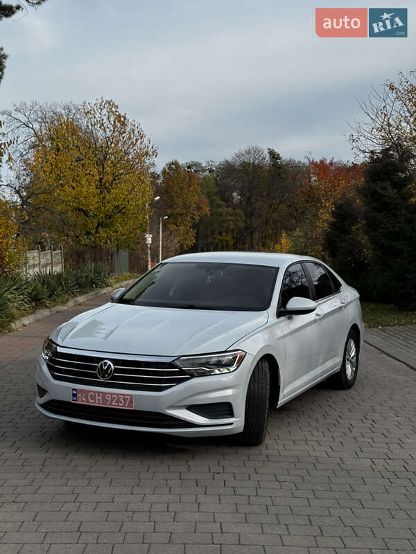 Седан Volkswagen Jetta 2019 в Львові фото Седан Volkswagen Jetta 2019 в Львові