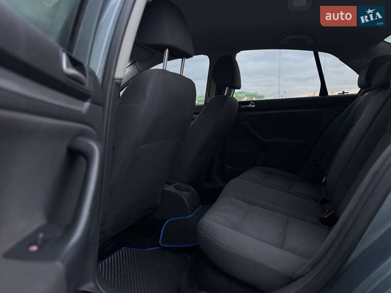 Седан Volkswagen Jetta 2008 в Дрогобыче