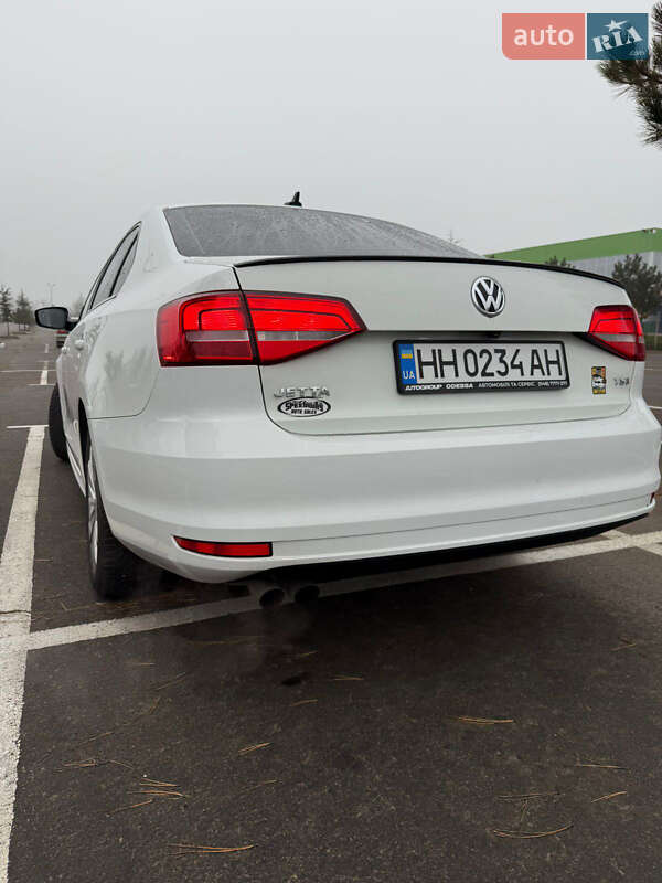 Седан Volkswagen Jetta 2015 в Одессе