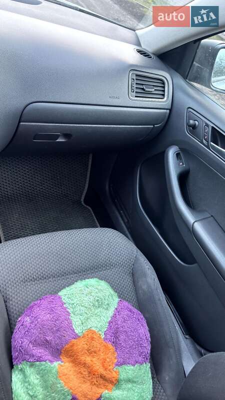 Седан Volkswagen Jetta 2014 в Лозовій