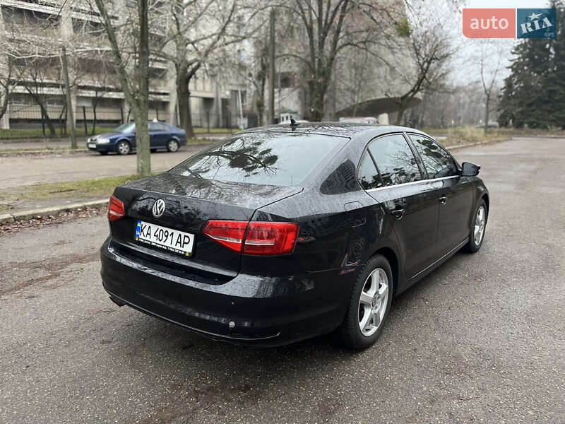 Седан Volkswagen Jetta 2014 в Киеве