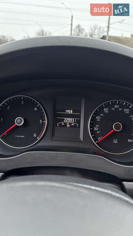 Седан Volkswagen Jetta 2014 в Житомирі фото 30 Седан Volkswagen Jetta 2014 в Житомирі