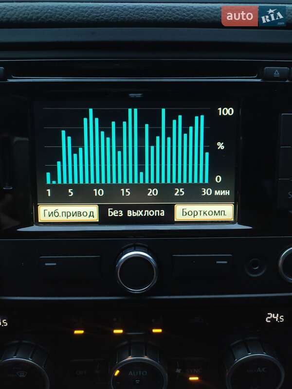 Седан Volkswagen Jetta 2013 в Тараще фото 25 Седан Volkswagen Jetta 2013 в Тараще