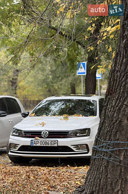 Седан Volkswagen Jetta 2016 в Запорожье