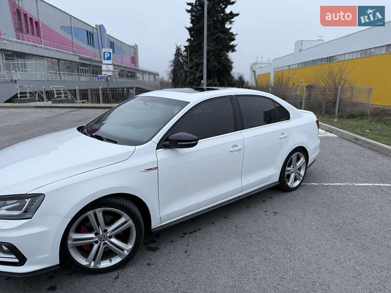 Седан Volkswagen Jetta 2016 в Запоріжжі фото 15 Седан Volkswagen Jetta 2016 в Запоріжжі