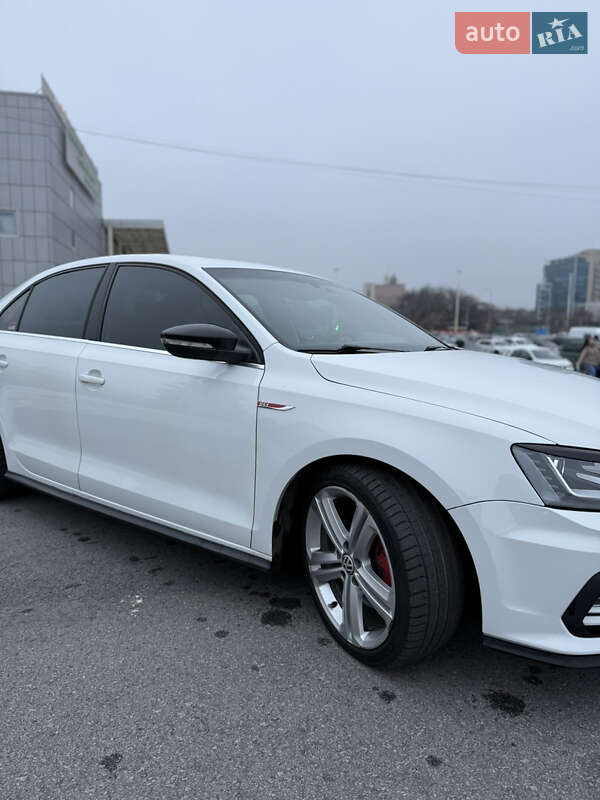 Седан Volkswagen Jetta 2016 в Запоріжжі фото 26 Седан Volkswagen Jetta 2016 в Запоріжжі