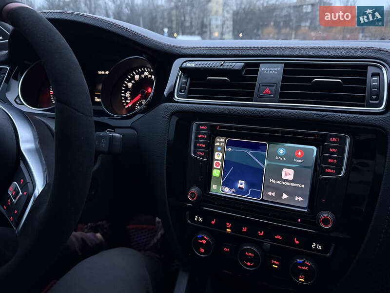 Седан Volkswagen Jetta 2016 в Запоріжжі фото 42 Седан Volkswagen Jetta 2016 в Запоріжжі