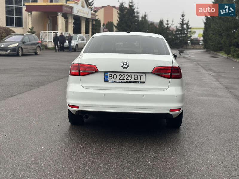 Седан Volkswagen Jetta 2015 в Тернополі фото 6 Седан Volkswagen Jetta 2015 в Тернополі