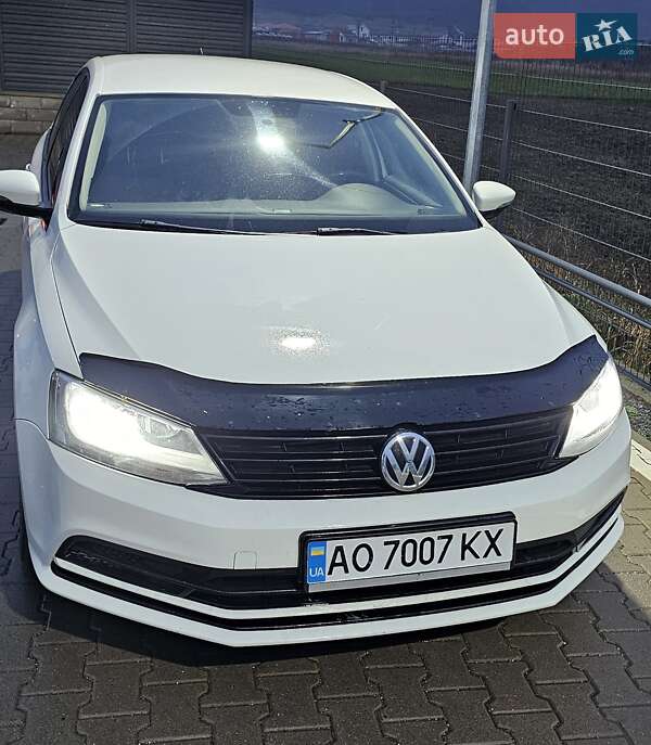 Седан Volkswagen Jetta 2016 в Тячеві фото Седан Volkswagen Jetta 2016 в Тячеві
