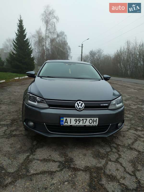 Седан Volkswagen Jetta 2013 в Тараще фото 36 Седан Volkswagen Jetta 2013 в Тараще