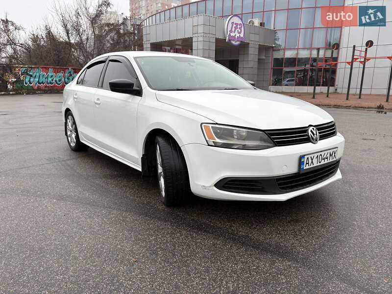 Седан Volkswagen Jetta 2014 в Харькове