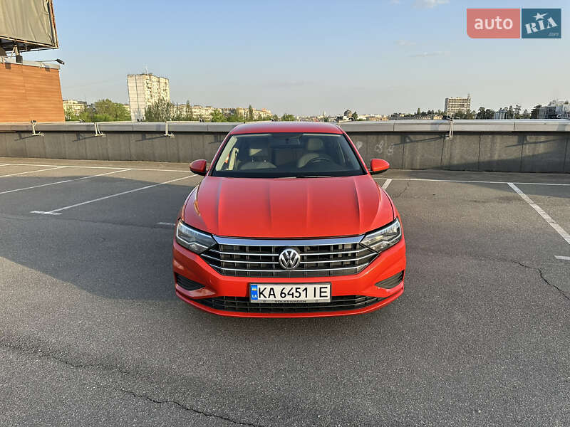 Седан Volkswagen Jetta 2019 в Киеве