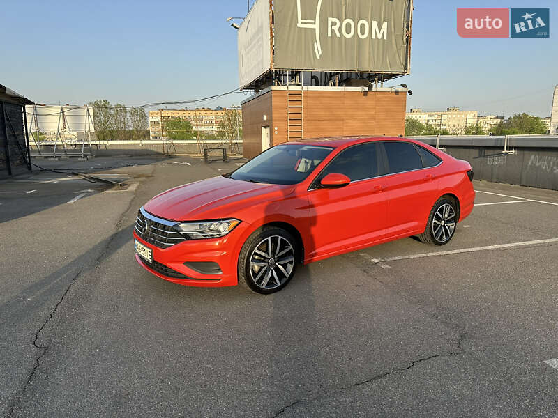Седан Volkswagen Jetta 2019 в Киеве